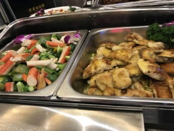 圖說(shuō)大型火鍋盆菜工廠年會(huì)尾牙宴 深圳餐飲業(yè)專(zhuān)業(yè)化宴會(huì)服務(wù)新標(biāo)桿